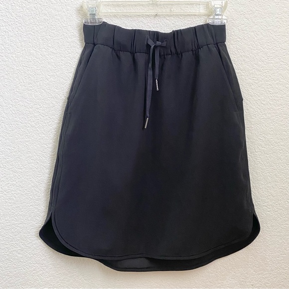 LULULEMON Athletica Black On The Fly Skirt Size 4 - Picture 7 of 16